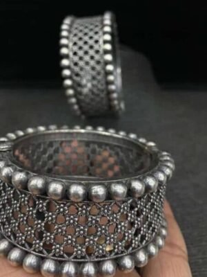 Antique Jaali Hand Kada