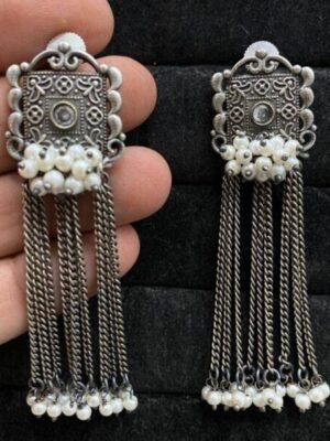 Silver Pearl Dangler Earrings