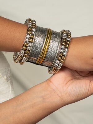 Dual tone Bangdi Bangle combo