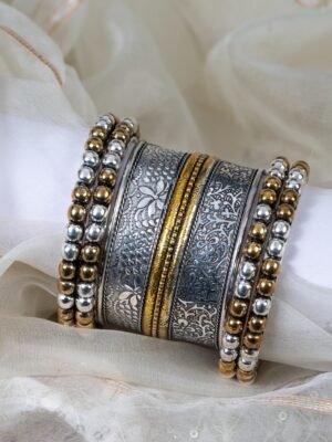 Dual tone Bangdi Bangle combo