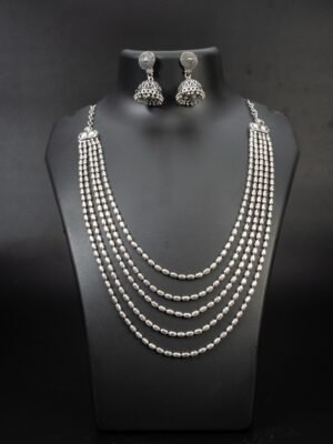 Multilayer Classy Necklace