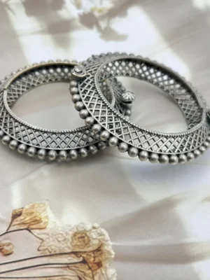 Openable Handcrafted Silver bangle Set of 6