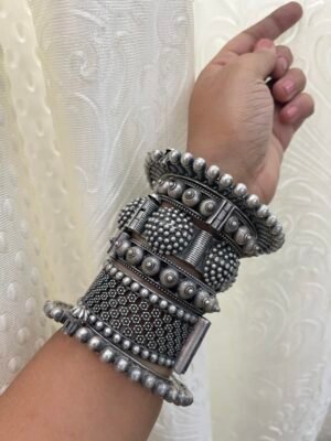 Silver Antique kada set of 6