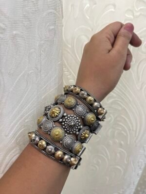 Dual tone Hand Kada set of 5