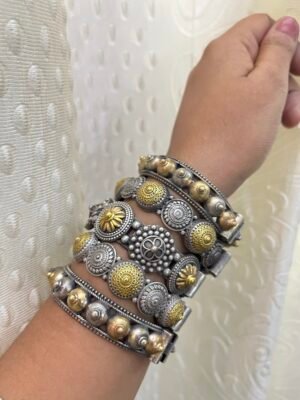 Dual tone Hand Kada set of 5