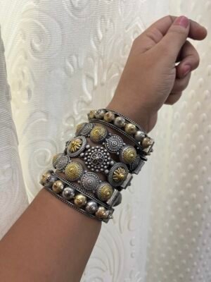 Dual tone Hand Kada set of 5